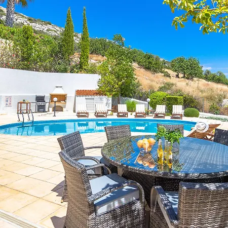 Atlantica Villa Peyia